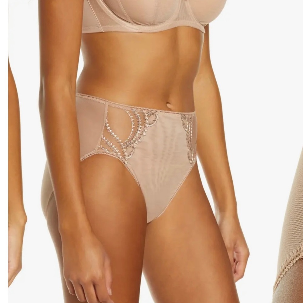 Wacoal Evocative Edge Bra & Panty